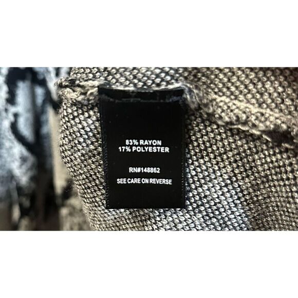 Women’s Torrid Plus Size 2X Snakeskin Print Sweater Knit Trapeze Dress Black Gra - Picture 5 of 5